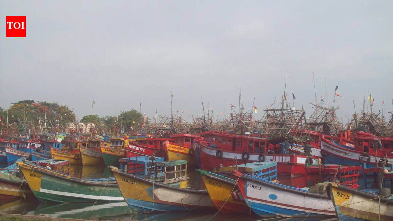 Fishermen to stay off sea from June 15, cite diesel price rise