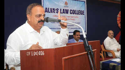 Legal profession offers limitless opportunities: Jagadish Shenava