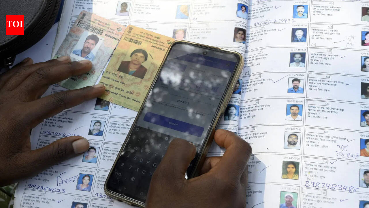 FIR registered against 8 govt staff for failing to turn up for BLO duty