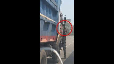 Cop suspended for ‘collecting’ money from trucker
