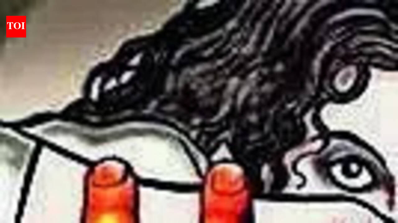 3 held for sexually assaulting woman cop
