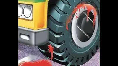 Woman killed, daughter injured after school bus hits two-wheeler in Bengaluru
