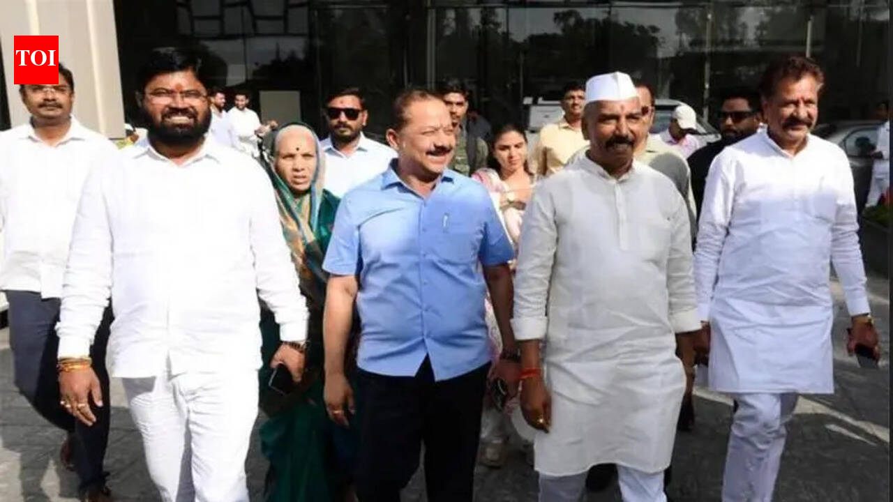 Fear of cross-voting in Nashik haunts Mahayuti despite edge; Shiv Sena shifts electors off-site