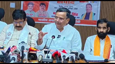 32 Bundelkhand forts to be redeveloped, up to 30% tourism subsidy; Jaiveer Singh unveils Jhansi plans