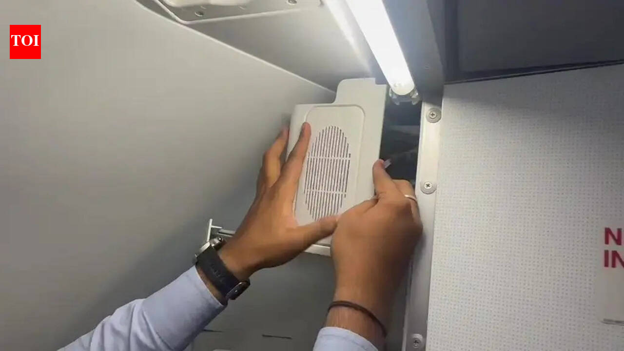 Rs 4.3 crore gold found in plane lavatory at SVPI: Customs officers to probe insider role
