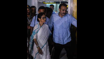 Mamata replaces rebel MPs Saayoni, Sudip in fresh TMC reshuffle
