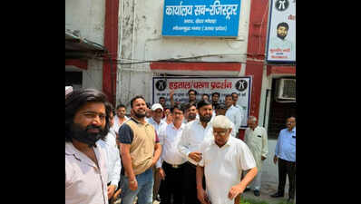 E-registration only for a few categories, UP says after strike by Noida deed writers