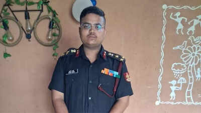 Woh Con Tha: Army officials and veterans nab '21-year-old Brigadier' in UP