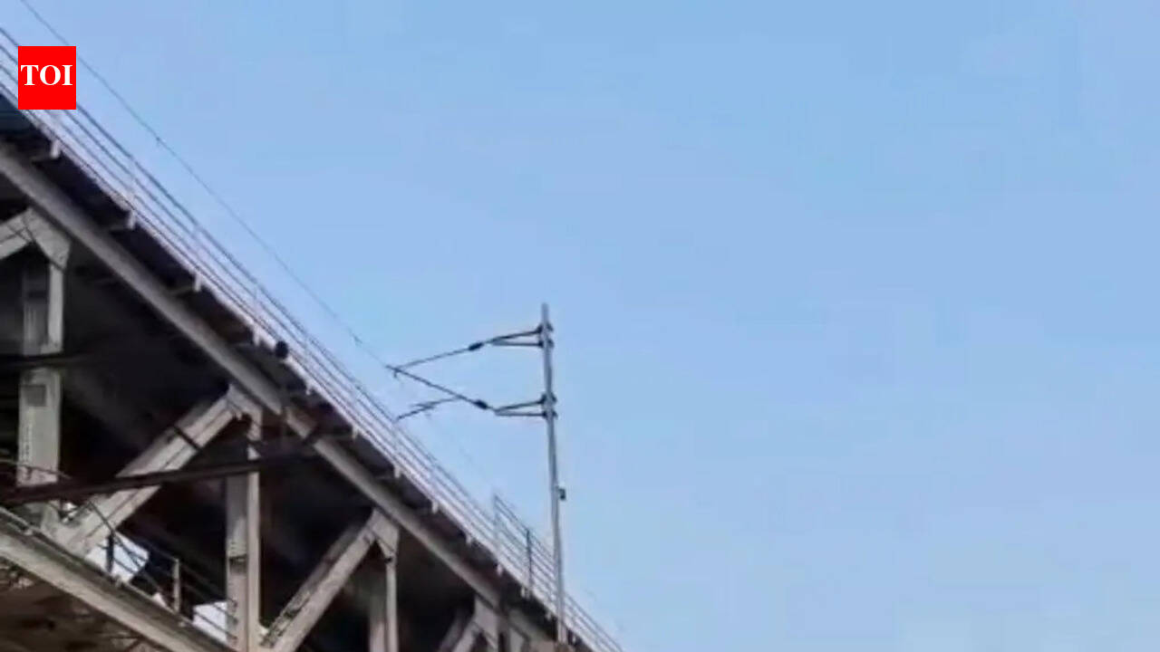 Rlys launches renovation of iconic Koilwar bridge