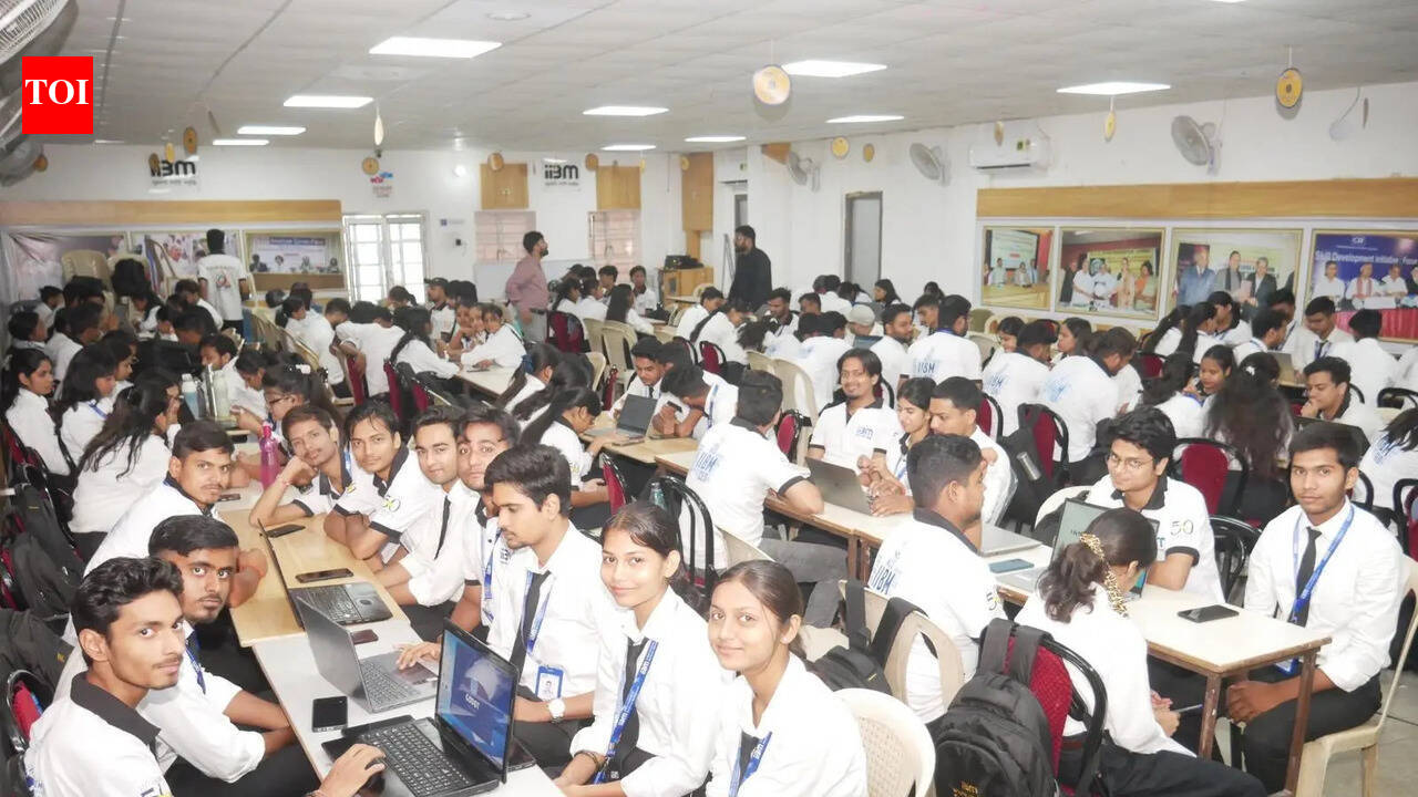 A N College organises blood donation camp