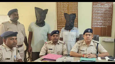 Villagers help police nab two youths for brandishing illegal firearm in Bokaro