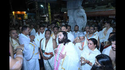 Anant Ambani offers prayers at Kollur Mookambika temple