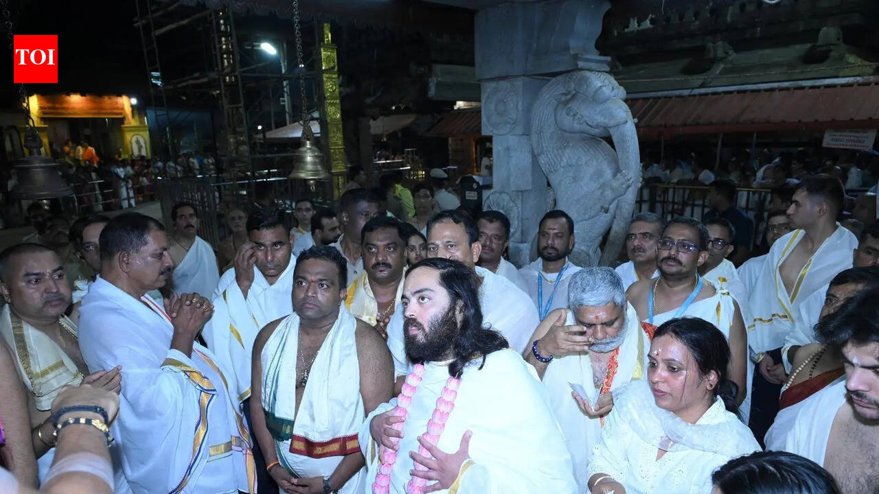 Anant Ambani offers prayers at Kollur Mookambika temple