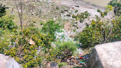 Waste disposal gaps raise pollution concerns on Char Dham route