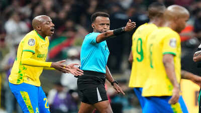 FIFA World Cup referee Omar Artan to receive full fee despite US entry denial