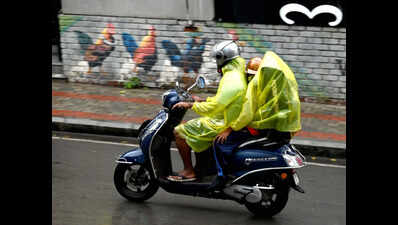 Evening rain slows traffic, more rain forecast this week
