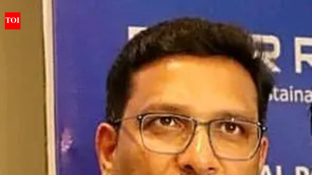 Sanjeev Hans questions FIR against him