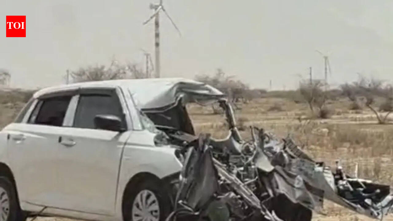 Car carrying devotees rams into tractor-trolley, 1 killed