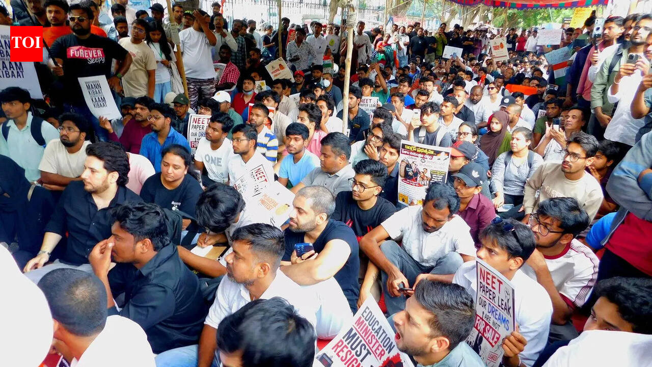 From students to senior citizens, diverse crowd joins CJP's first Hyderabad protest