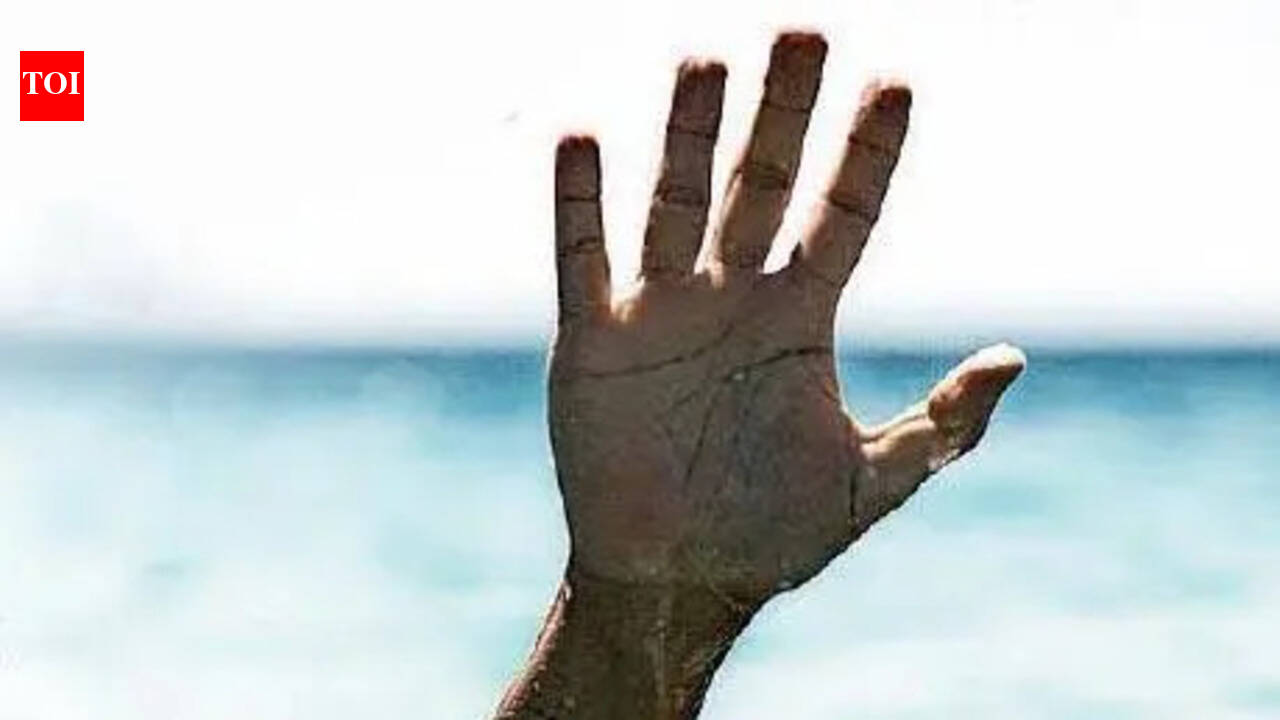 Four die after boat capsizes in Krishna river in Palnadu
