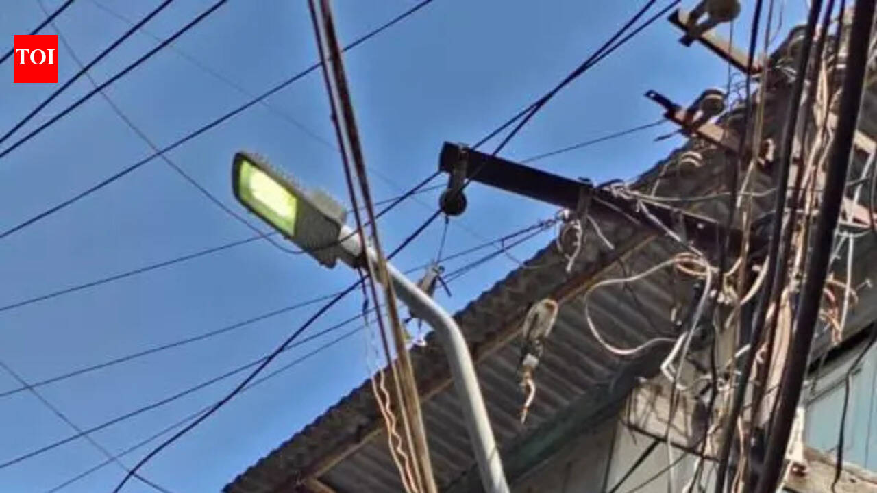 Pune Cantt Board repairs 200 streetlights, hundreds still await restoration