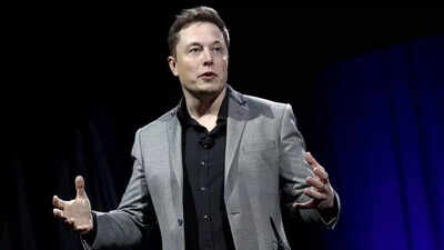 Elon Musk, the world's first billionaire, explains why AI wastes money: ``Robots will run...''