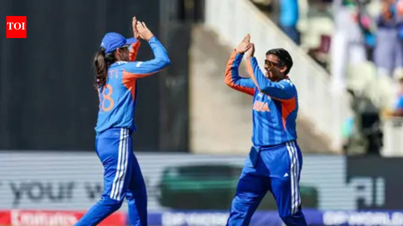 Smriti Mandhana, Deepti Sharma power India to dominant win over Pakistan in T20 World Cup opener
