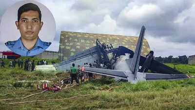  Proud that he saved co-pilot, says sister of slain pilot Prashant Singh