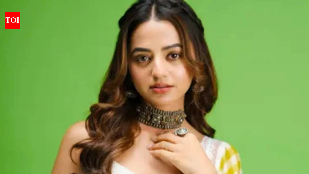 Helly Shah speaks up on importance of saving money in the face of global crises, conflicts