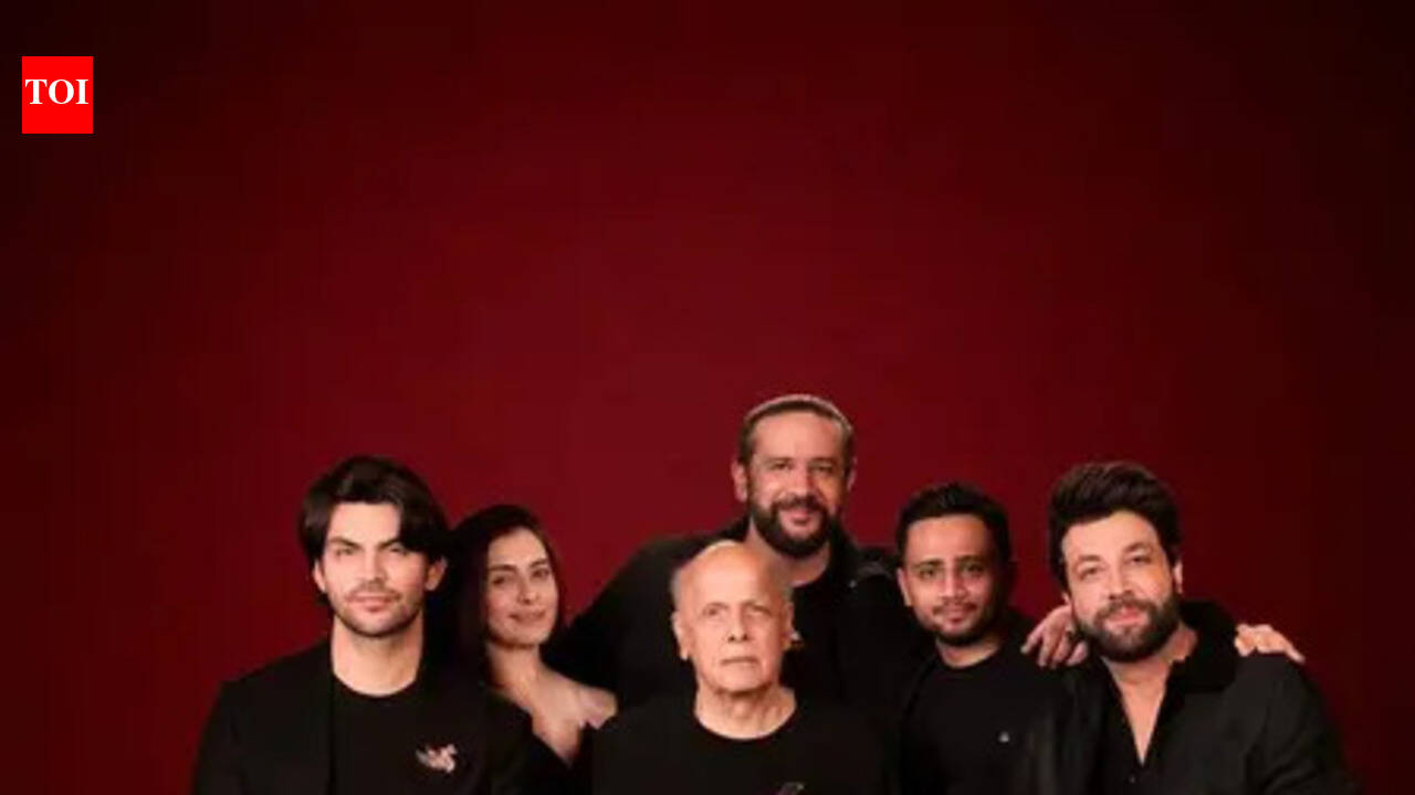 Mahesh Bhatt backs Veer Pahariya and Varun Sharma’s ‘Naam - To Live is War’, says their ‘collective drive’ can create a unique film