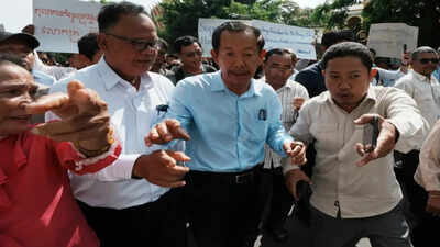 Prominent Cambo<sub></sub>dian opposition politician seeks Supreme Court reversal of incitement conviction