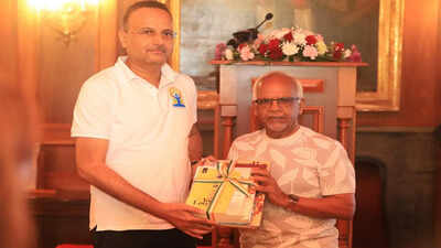 Mauritius President Gokhool joins special yoga session organised by Indian High Commission to mark 12th International Day of Yoga