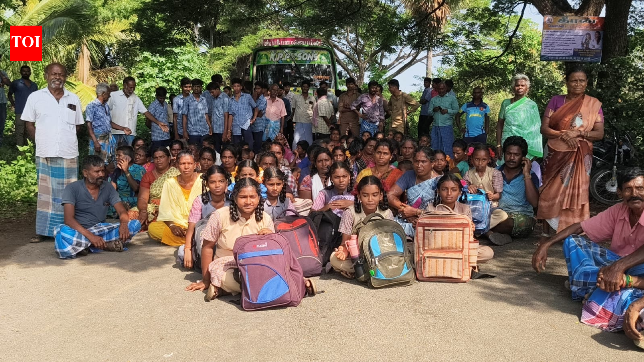 Villagers, students block Dharmapuri–Kallavi road demanding basic facilities