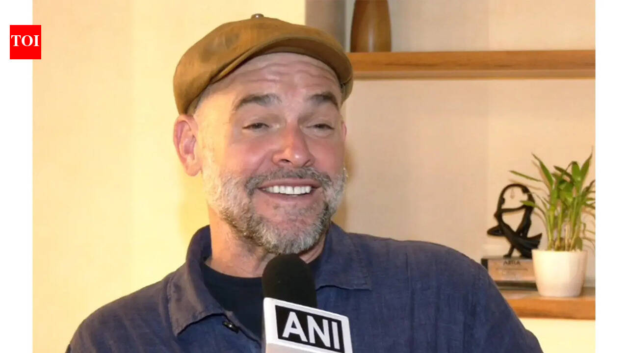 Paul Blackthorne recalls Aamir Khan’s washroom pep talk before ‘Lagaan’ scene: 'I just froze and thought, Oh, God'