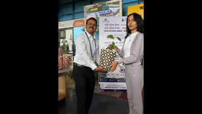 Dibrugarh airport welcomes passengers with tree aaplings on Yatri Suvidha Diwas