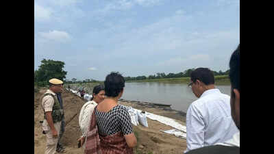 Golaghat DC inspects embankments, orders 24-hour watch