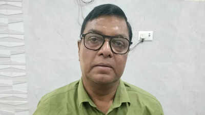 Hardoi municipal officer caught accepting Rs 2 lakh bribe for clearing pending contractor bills
