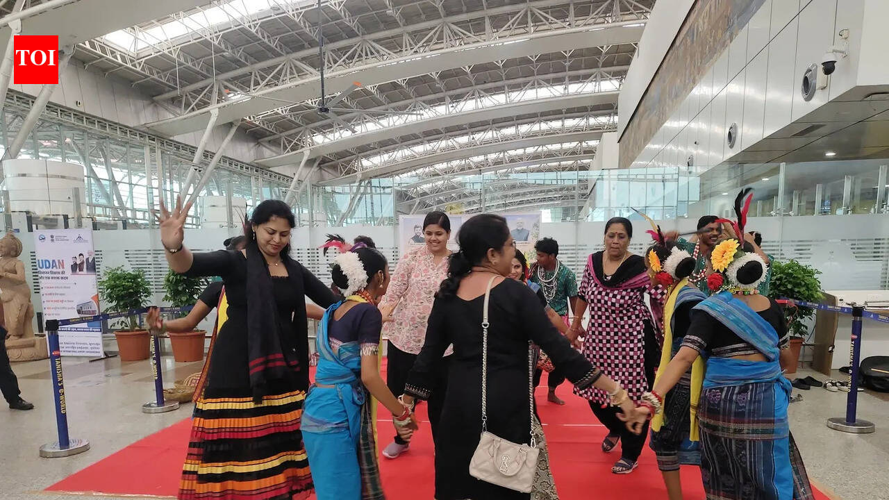 Airport observes Yatri Suvidha Diwas with a Raja twist