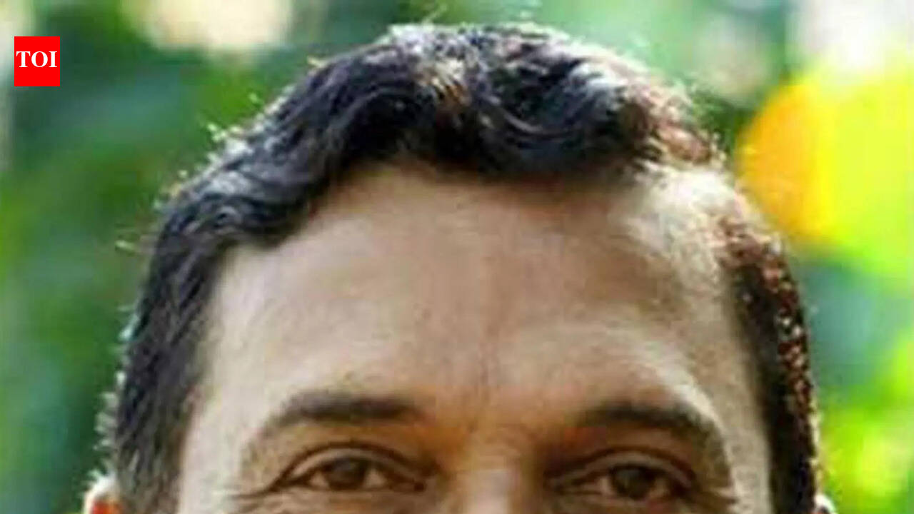 CPM suspends Padmakumar from all party positions