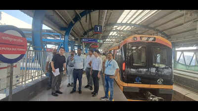 Resolve pending issues on priority to expedite metro work: Central team