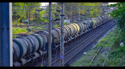 Alertness of train guard averts major accident near New Kudra station