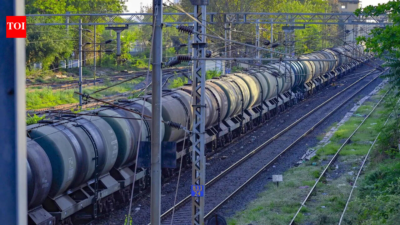 Alertness of train guard averts major accident near New Kudra station