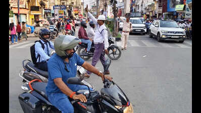 Over 50,000 penalised during city traffic drive in 15 days
