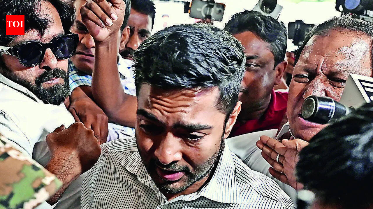 Cash-for-jobs probe: ED quizzes Abhishek for 11 hrs