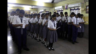 Private schools reopen after vacation to ‘Vande Mataram’ strain