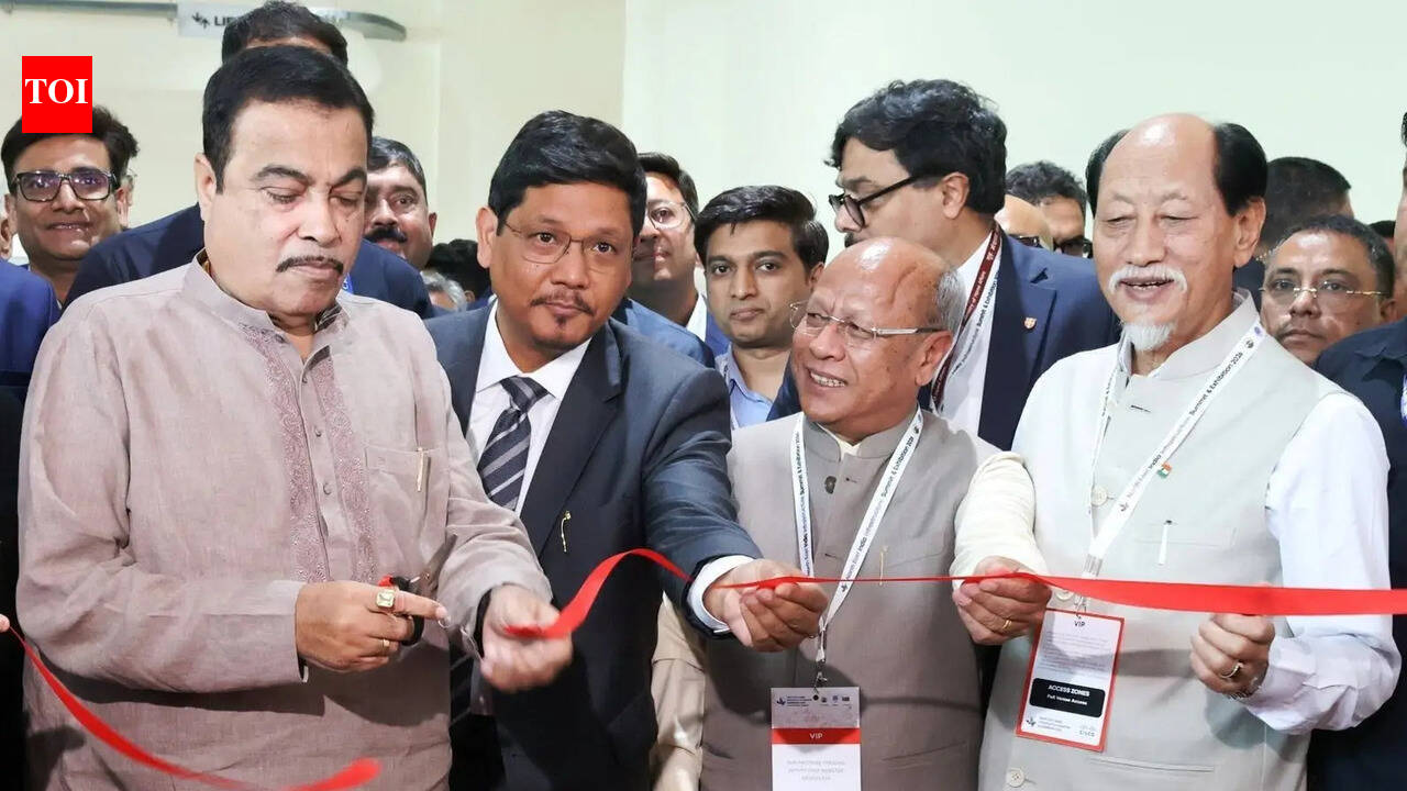 Gadkari announces Rs 90,000 cr road projects for NE at Shillong summit