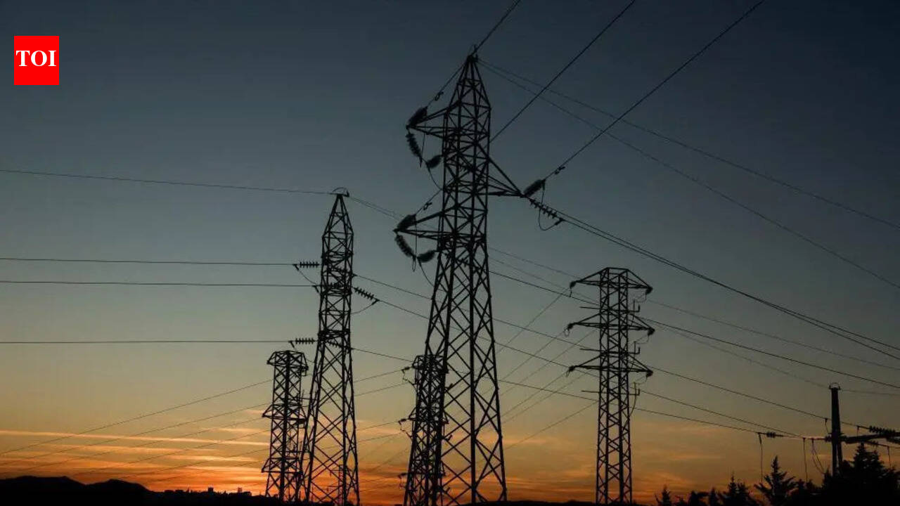 Prayagraj takes stern action against power theft