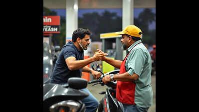 Motorist tries to run over petrol pump staffer with car in Mumbai, booked
