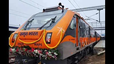 Railway minister Vaishnaw and CM Fadnavis to inaugurate two new trains from Pune