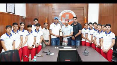 DC meets women’s under-20 handball team ahead of China tourney